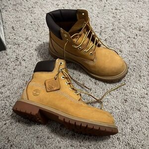 Timberland boots (youth)